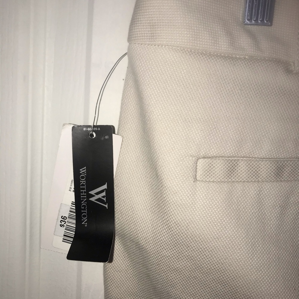 Pants - Picture 3 of 4